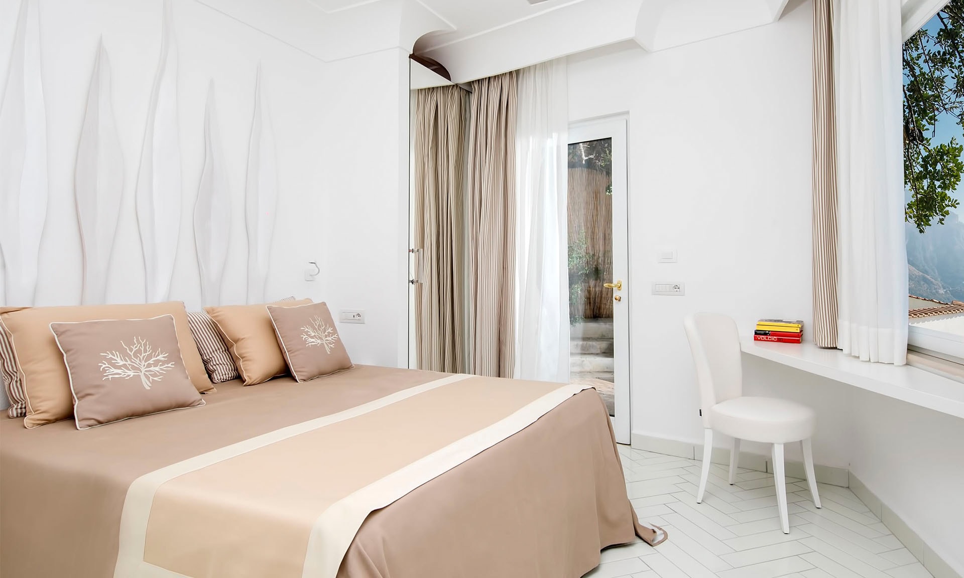 Rooms Preview Classic Camere Leagavi Positano 01